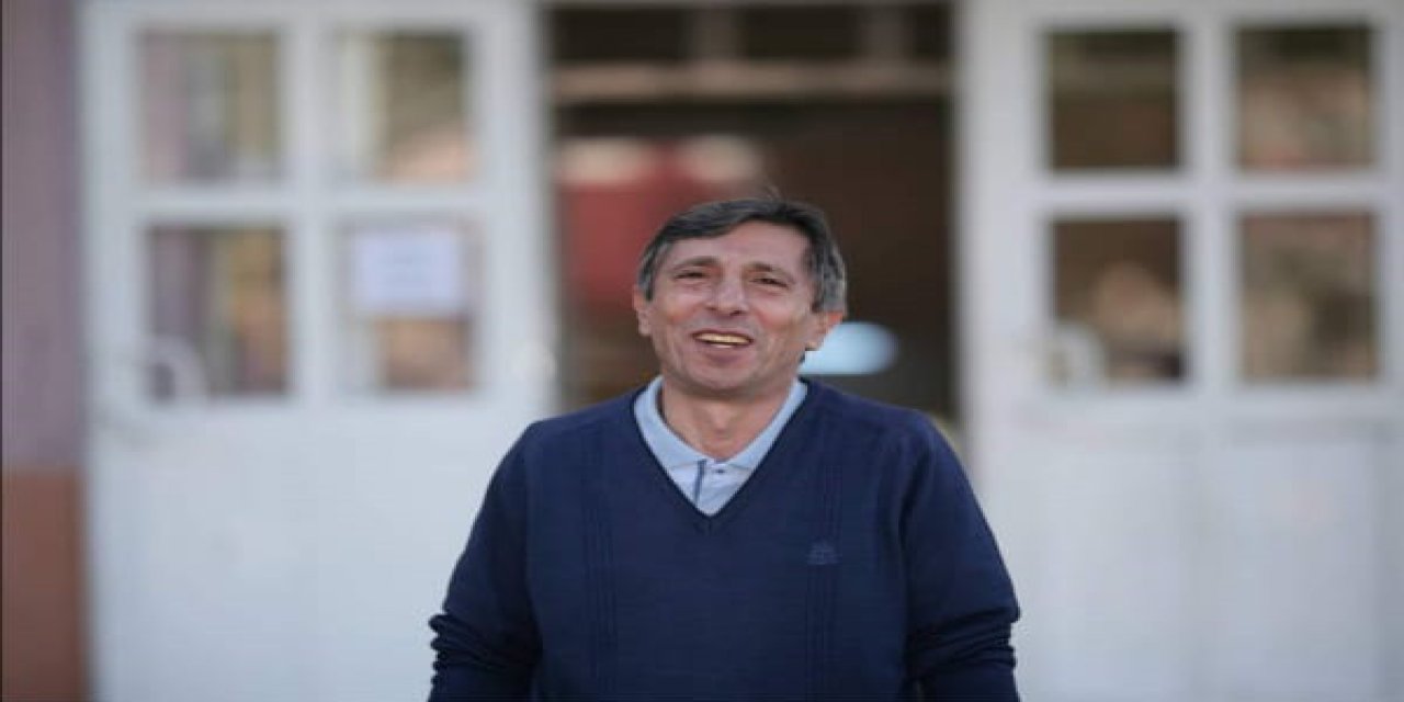 Okul müdürü Fazıl Etike bilekleri kesilmiş olarak bulundu okul tatil edildi