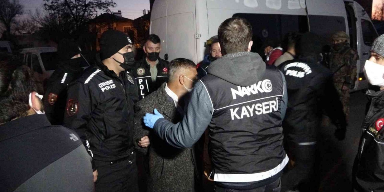 Narkotikten 350 polisle dev uyuşturucu operasyonu!
