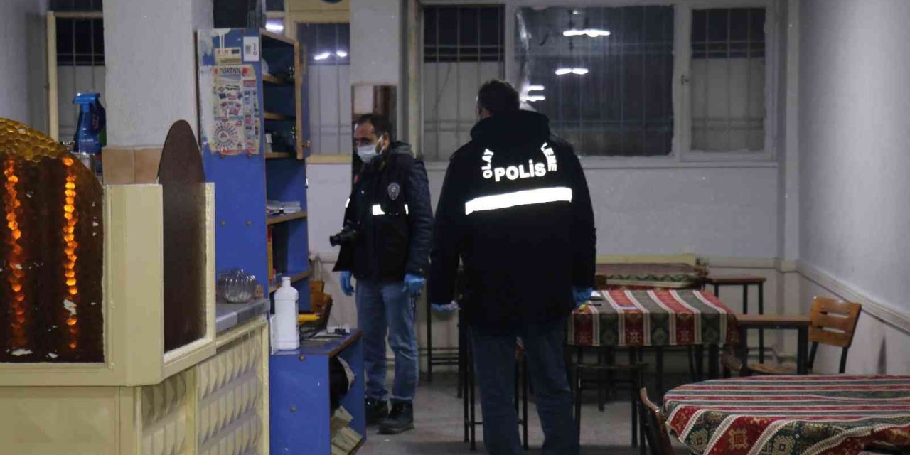 Dayı yeğen kavgası kanlı bitti! Karnından vurup kaçtı