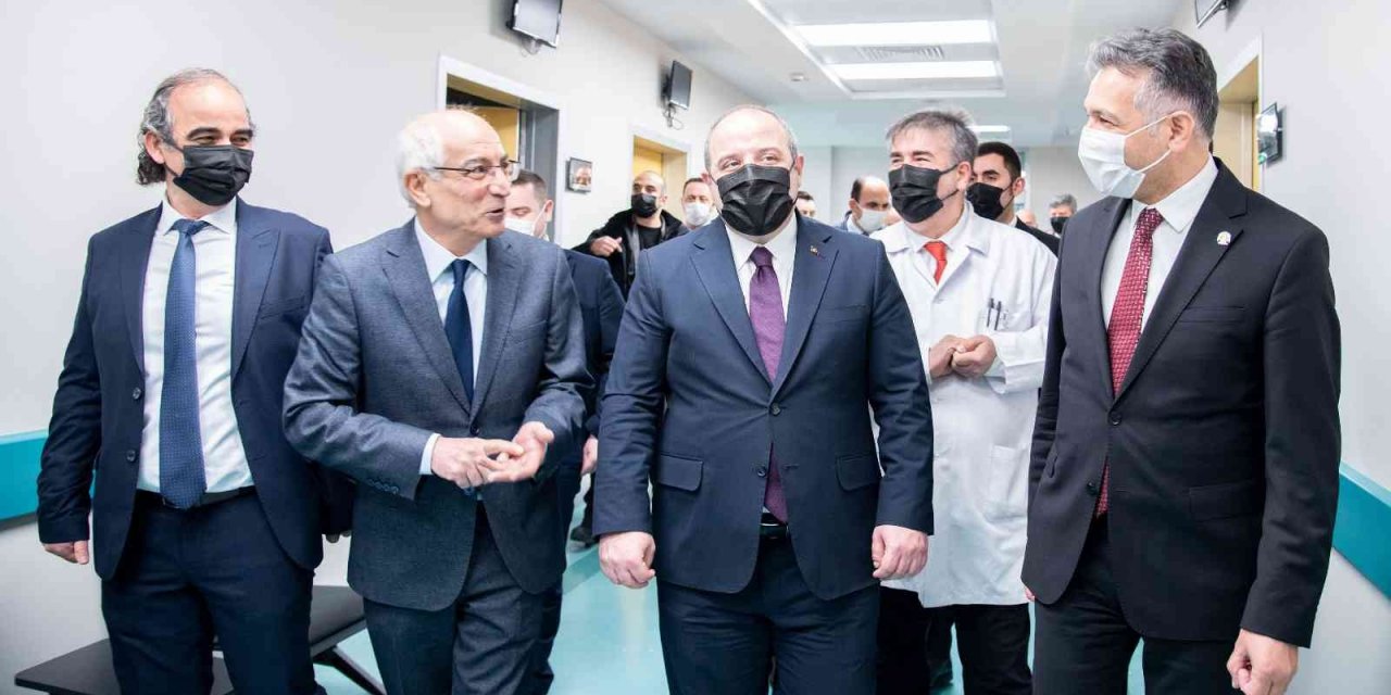 Bakan Varank: Selçuk Üniversitesi Küçük Hayvan Hastanesiyle gurur duydum