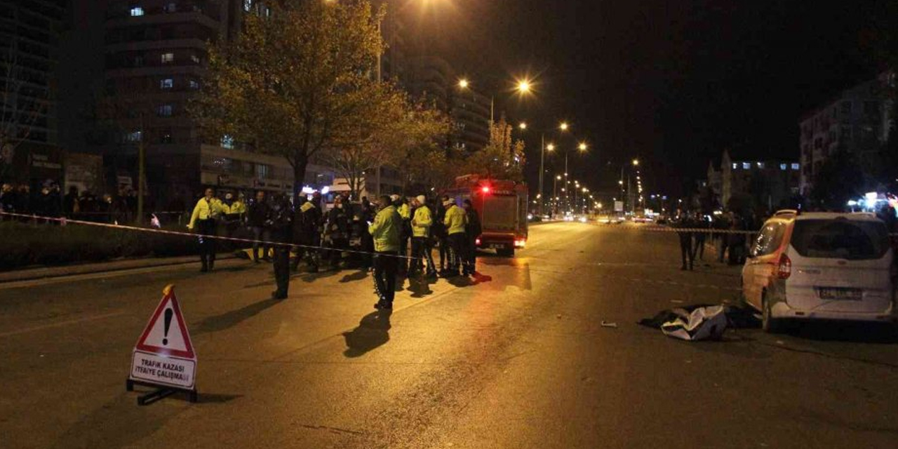 Konya'da korkunç kaza! Ağaca çarpan otomobilde 2 ölü 1 ağır yaralı
