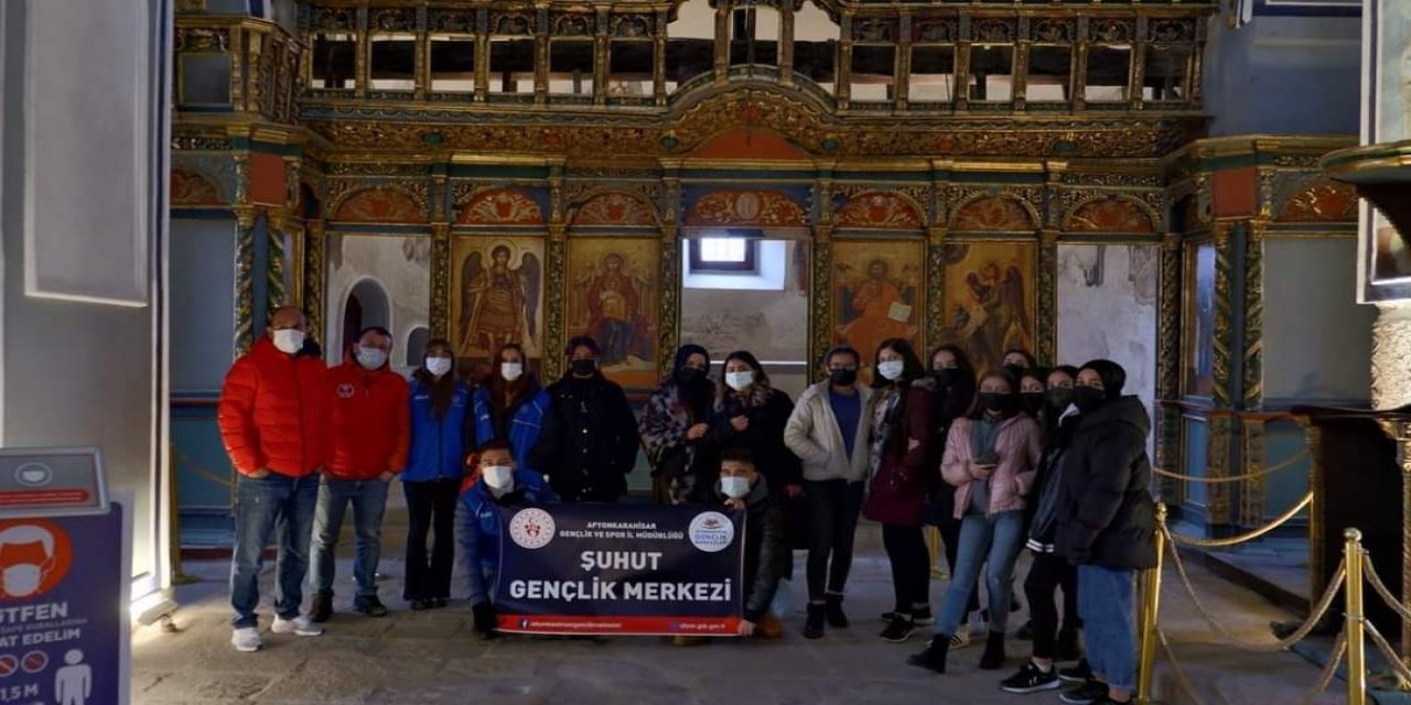 Afyonlu gençler Konya’da duygu dolu anlar yaşadı