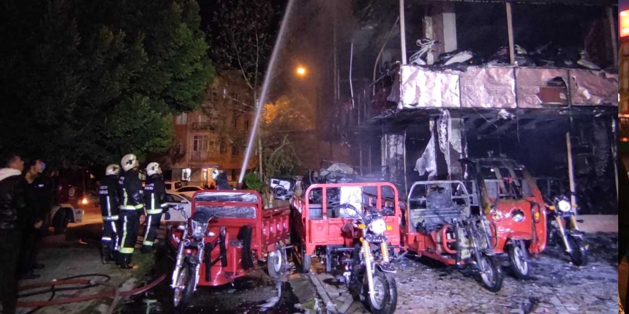 Antalya’da yangın! 3 milyon lira değerinde motosiklet küle döndü