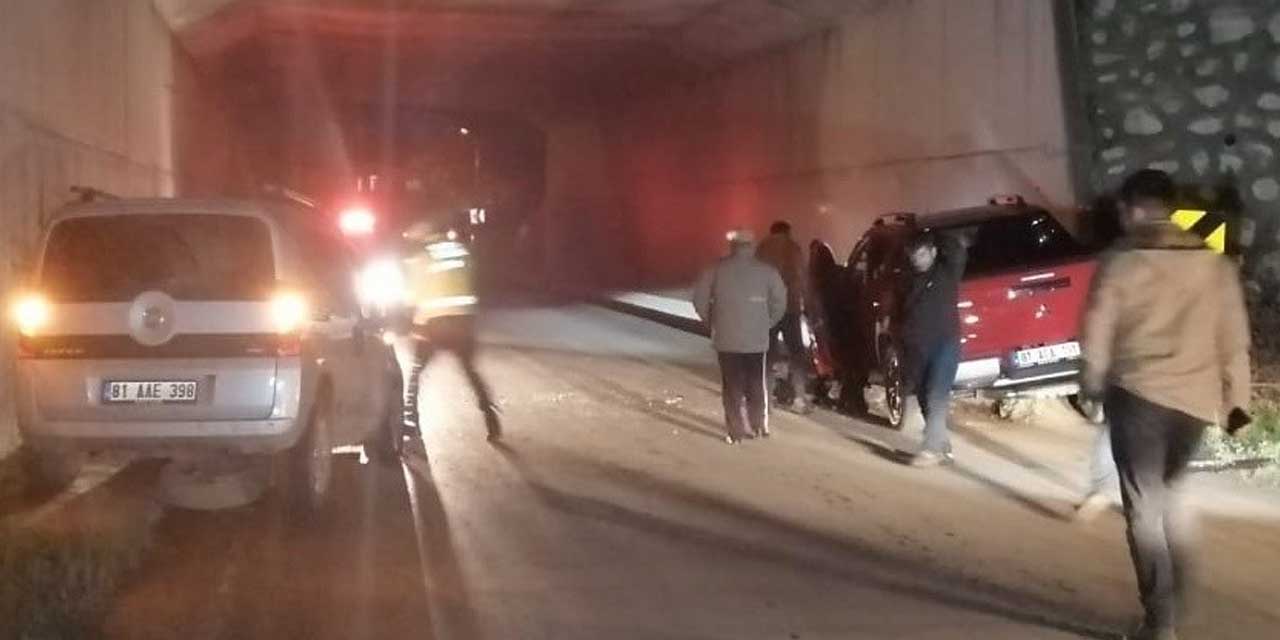 Alt geçitte kamyonet ve hafif ticari araç çarpıştı! 1 yaralı