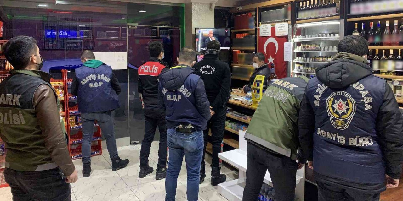 Polis tekel bayilerini didik didik aradı