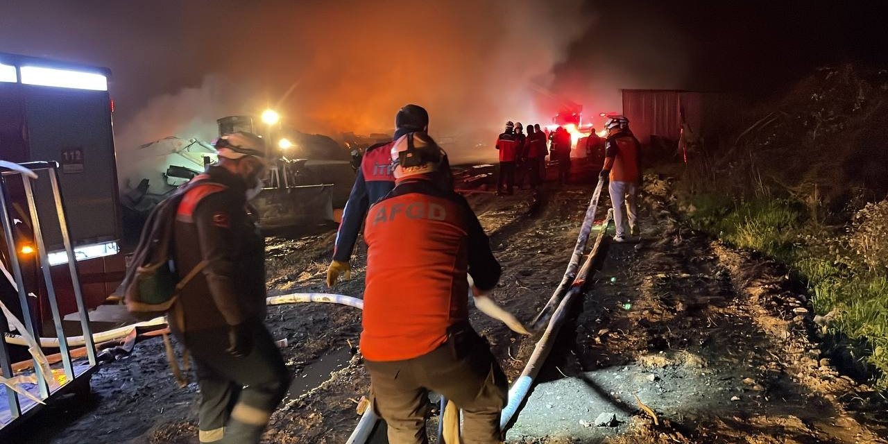 Valilikten Kelebek Mobilya Fabrikası'nda yangın açıklaması