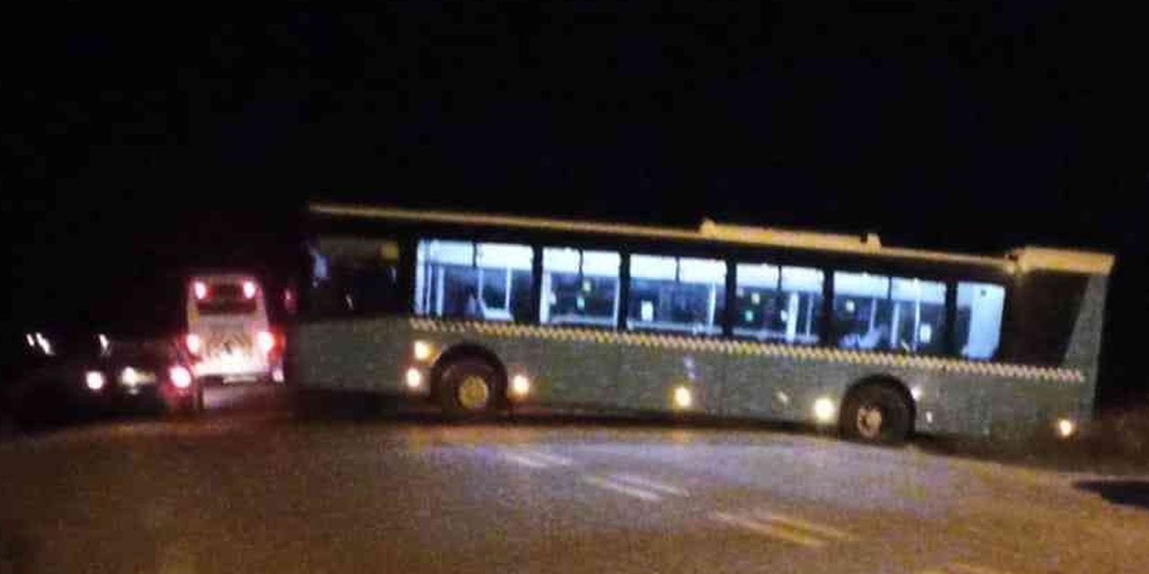 Ankara’da otobüs tarlaya düştü! Sahibi yolun darlığına isyan etti
