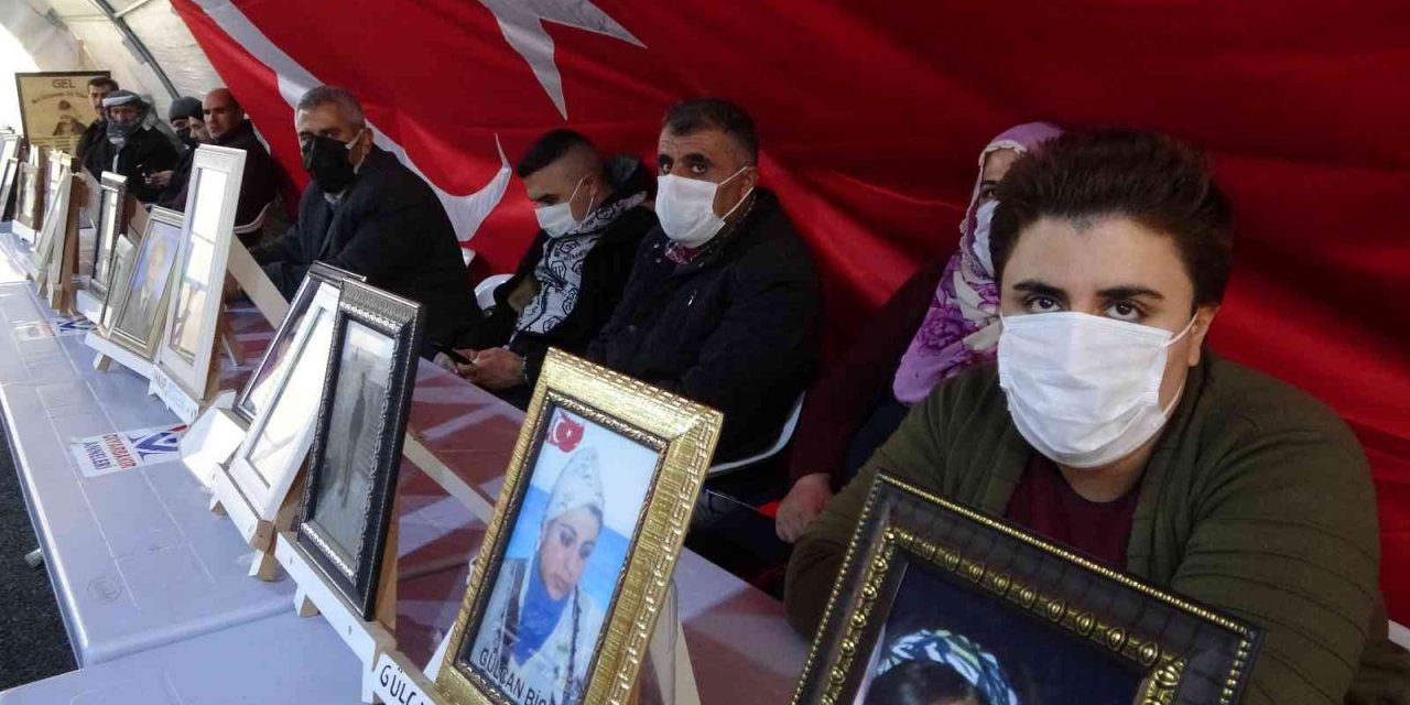 Acılı ailelerin evlat nöbeti 854'üncü gününde!