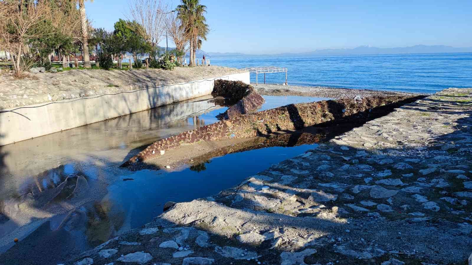Türkiye'nin en uzun sahil şeridine sahip Antalya'nın denizi bu çalışmayla korunacak