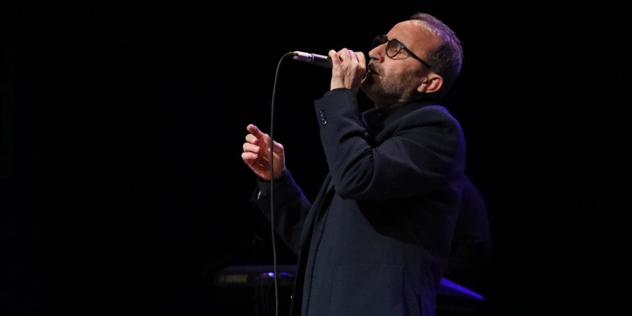 Ömer Karaoğlu'ndan Necmettin Erbakan Kongre Merkezi'nde konser
