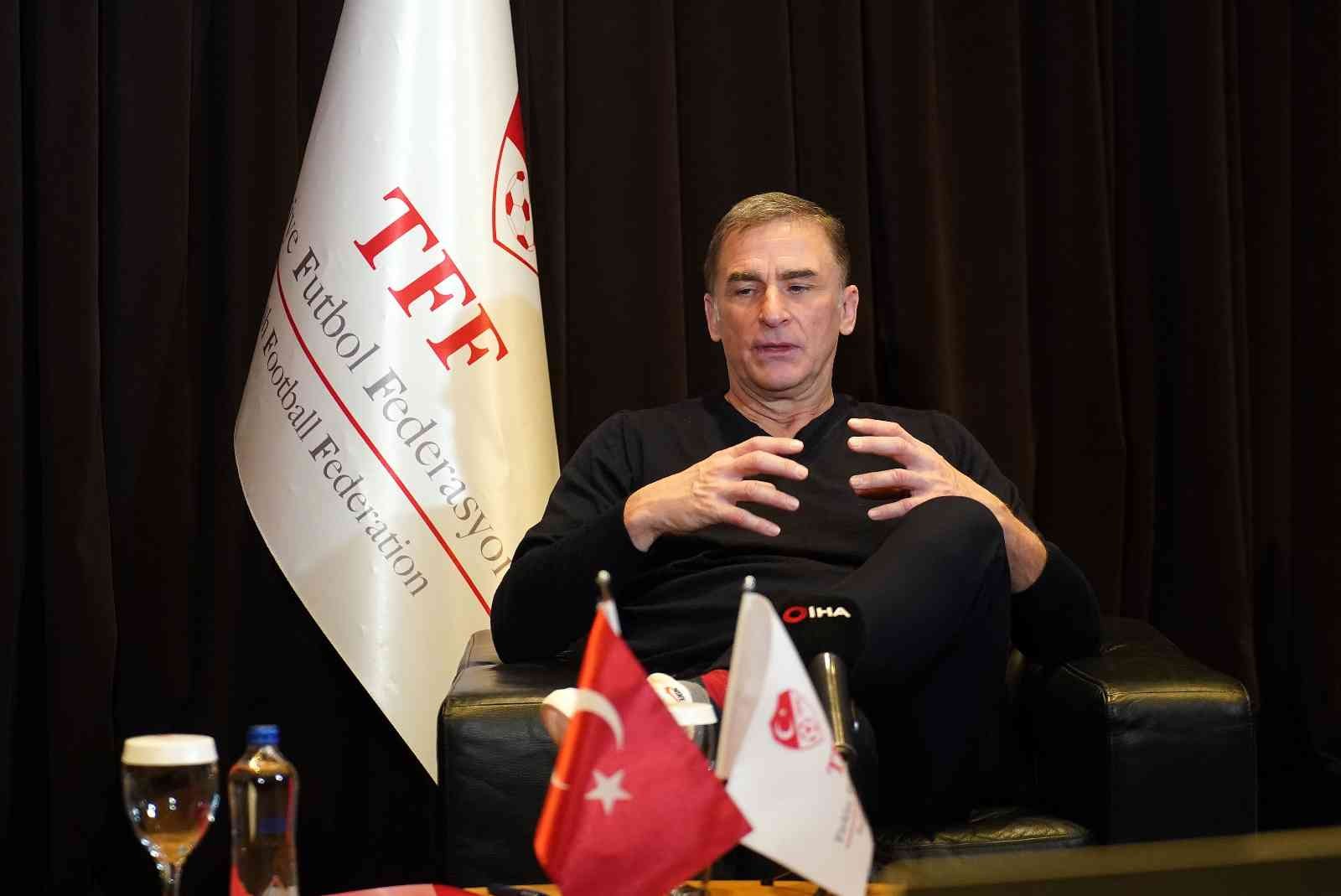 Stefan Kuntz da Milli Eğitim'i eleştirdi
