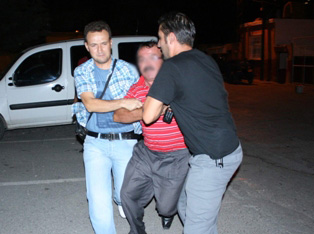 Sahte senetle tuhafiyeci satın aldı