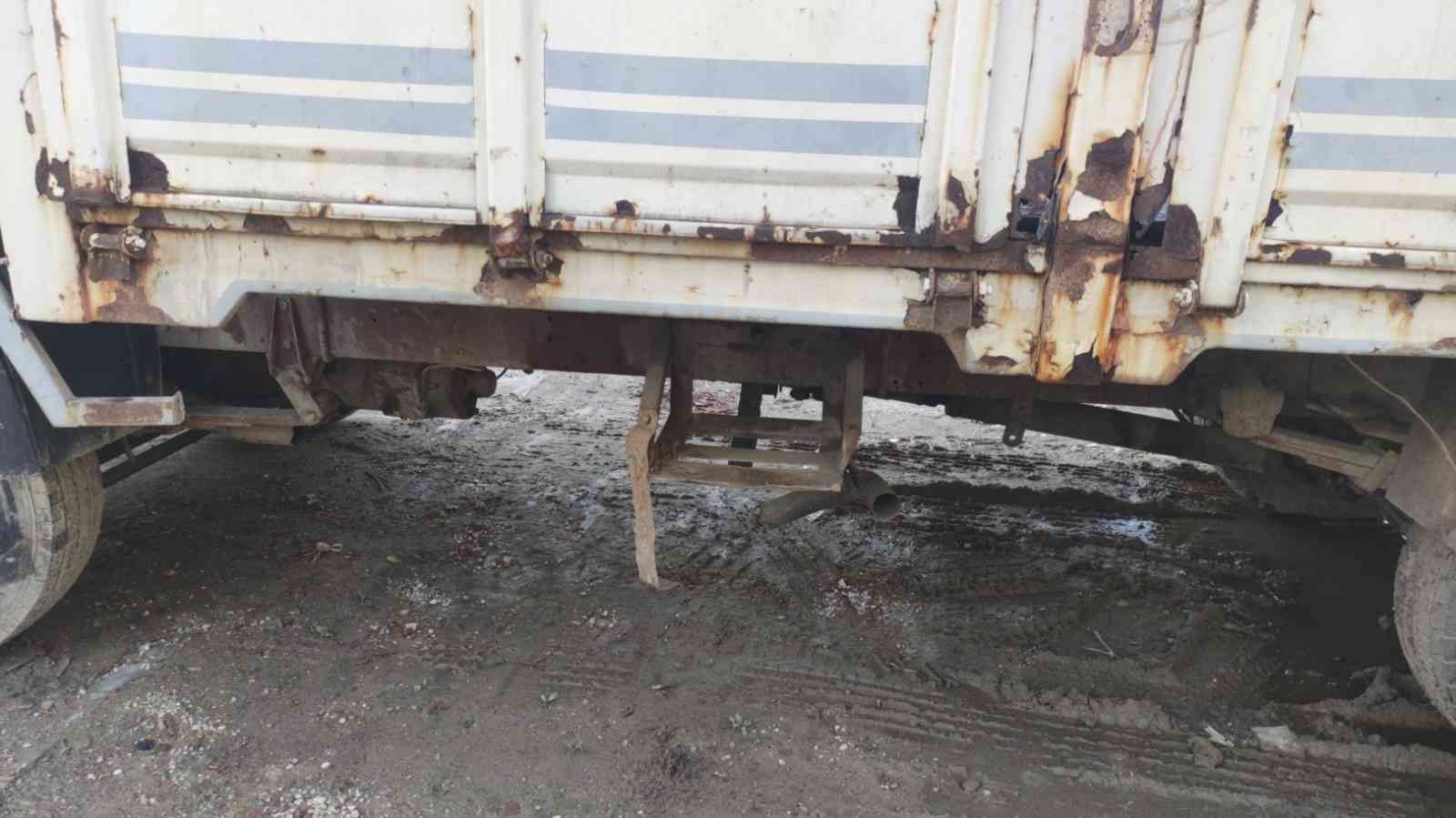 Bursa'da kamyoncuların başı dertte! Sabah araçlarının başına gelince şok oluyorlar