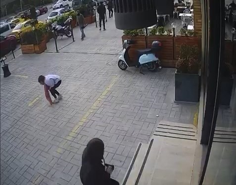 Bursa'da polis memurunun eşini vurduğu anlar kamera kayıtlarında çıktı