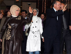 Emine Erdoğan'a gizli kulak