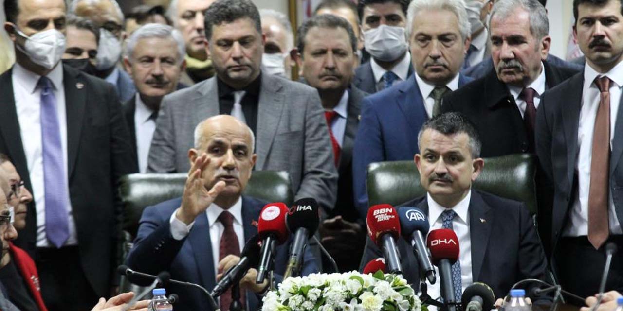 Tarım ve Orman Bakanı Kirişci görevi Pakdemirli'den teslim aldı