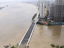 Çin'de 250 bin eve tahliye