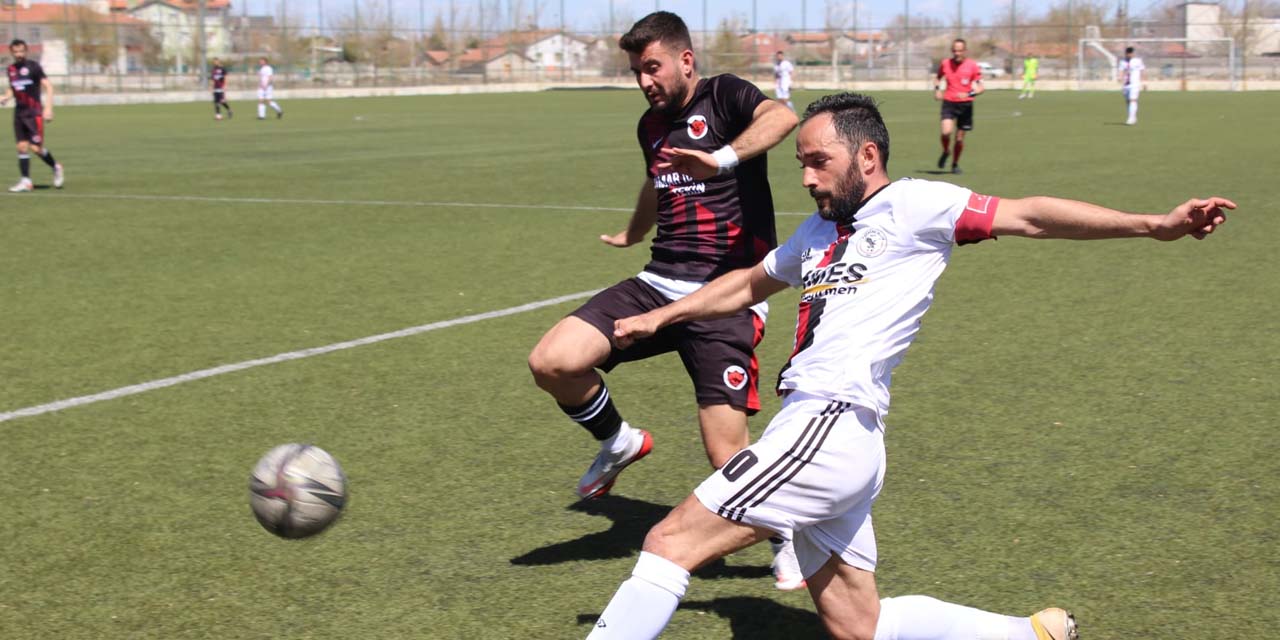 Konya Süper Amatör Lig Play off maçlarının 1. Haftasında galip Meram Karakartallar