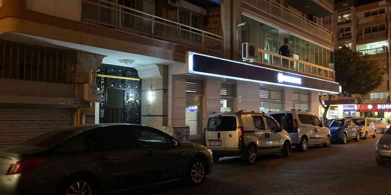 İzmir’de abla kardeşin miras kavgası kanlı bitti! 1 ağır yaralı