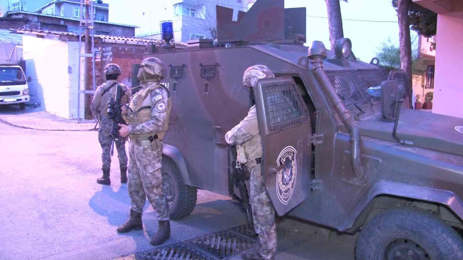 Sahte dolar çetesine özel harekat polisiyle baskın