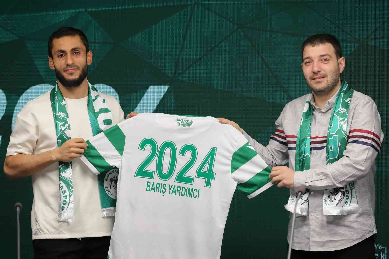 Konyaspor'da Soner Dikmen ve Barış Yardımcı 2 yıl daha sözleşmesini uzattı