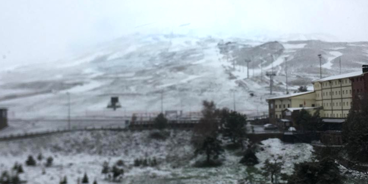 Kayseri'ye kar yağdı! Erciyes Mayıs'ta beyaza bütündü