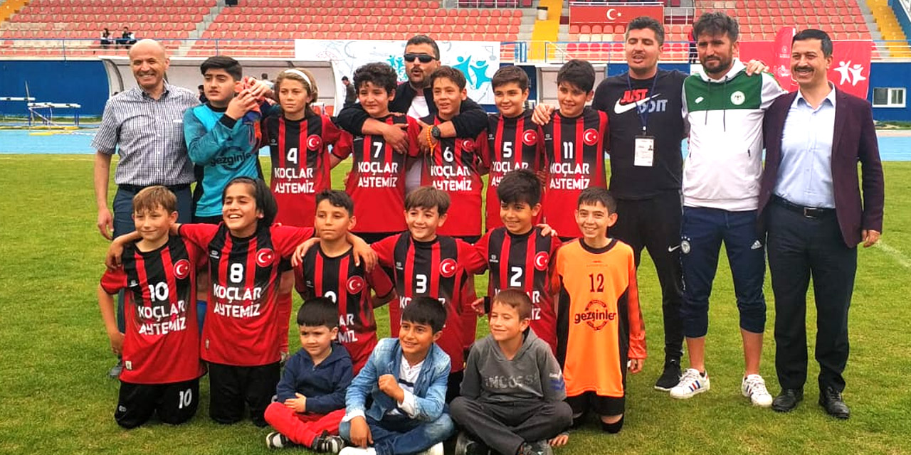 Ilgın Mehmet Akif Ersoy Ortaokulu futbol takımı Türkiye Finali'nde Konya'yı temsil edecek