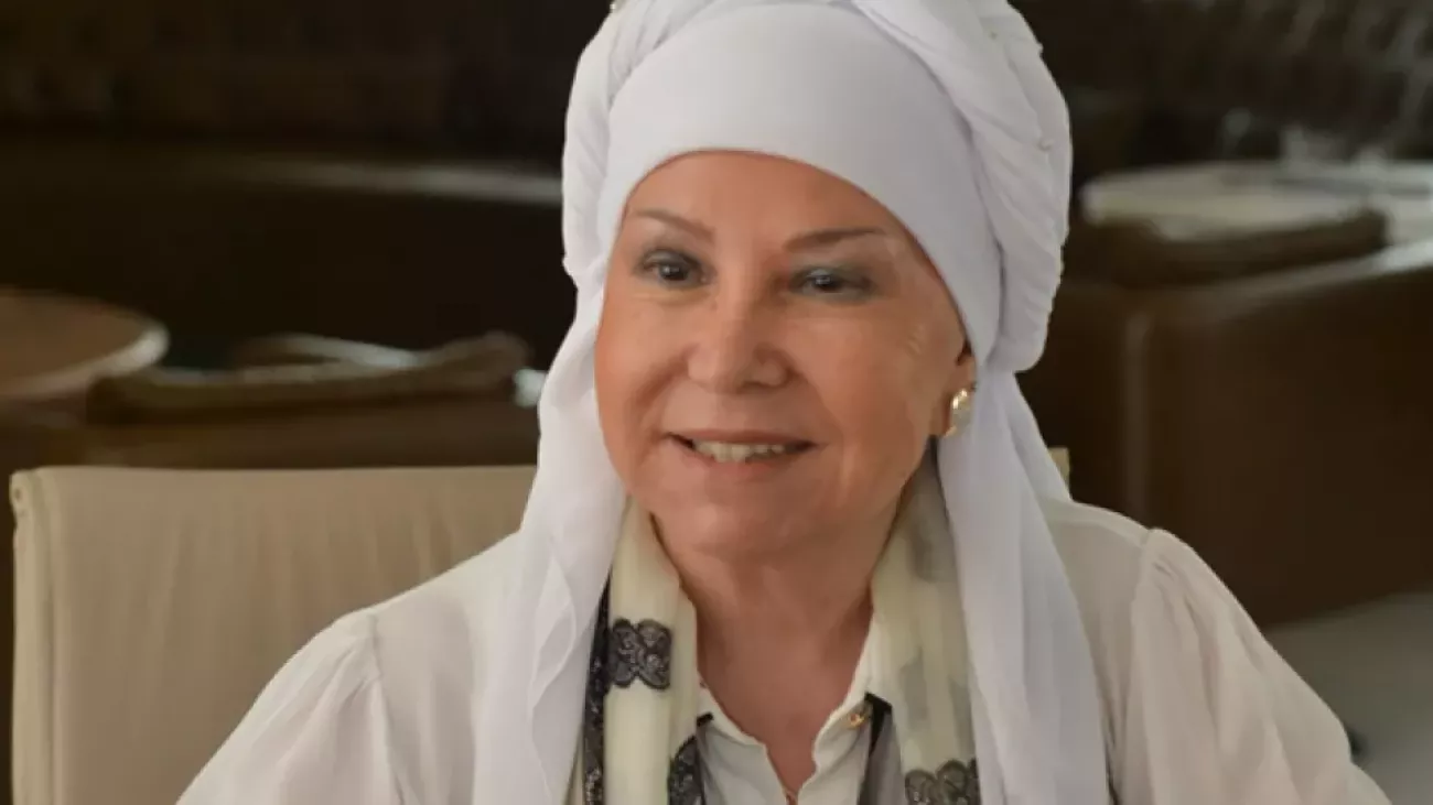 Konya türküleriyle tanınan Bedia Akartürk İzmir'de konser verecek