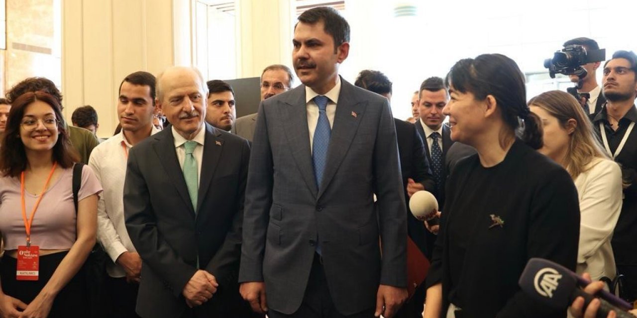 Bakan Kurum Millet Kütüphanesi 'Sıfır Noktası Sergisi’nin resmi açılışını yaptı