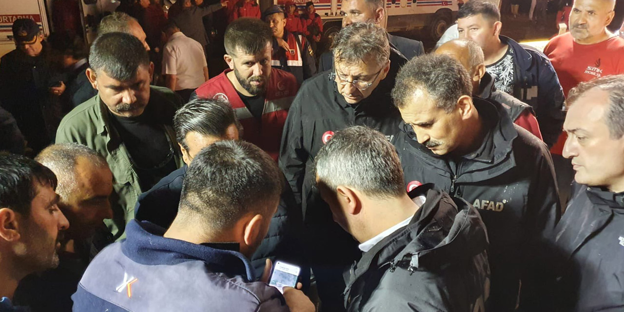 AFAD'dan Akyurt'ta sel açıklamsı! İtfaiye ve AFAD Ankara’ya 774 ihbar ulaştı