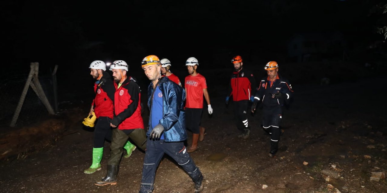 Son dakika! Akyurt’ta sel nedeniyle hayatını kaybedenlerin sayısı 2’ye yükseldi