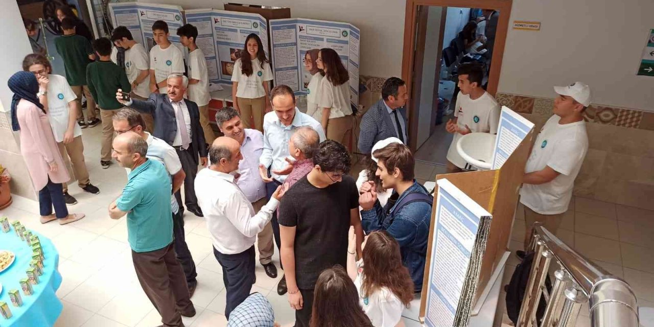 Konya Beyşehir’de bilim fuarı açıldı