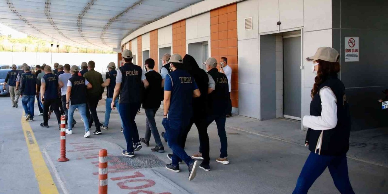Eskişehir'de FETÖ'nün 'emniyet yapılanmasına' operasyon! 7 şüpheli de serbest bırakıldı