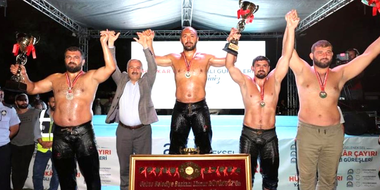 Hünkar Çayırı Güreşleri’nde şampiyon Başpehlivan Ali Gürbüz!
