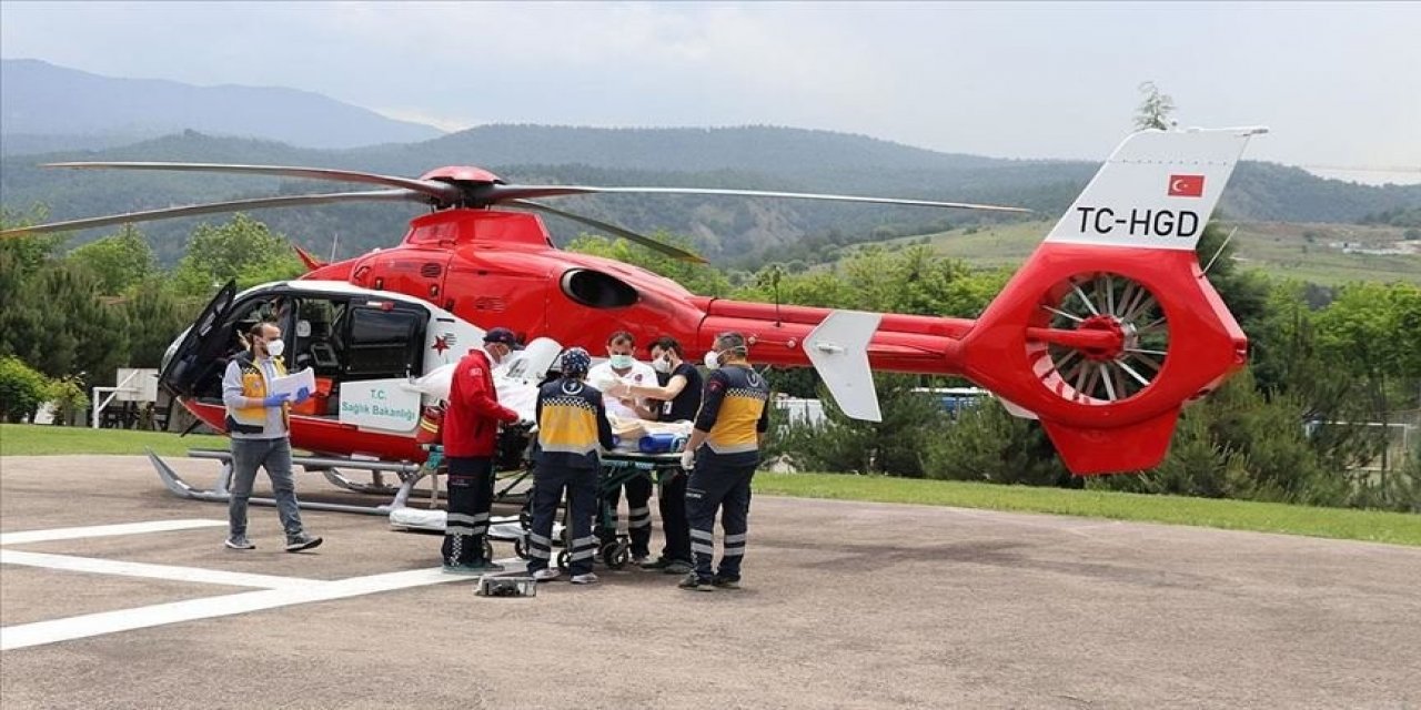 Ermenek'te kalp krizi geçiren hasta hava ambulansıyla Konya'ya getirildi