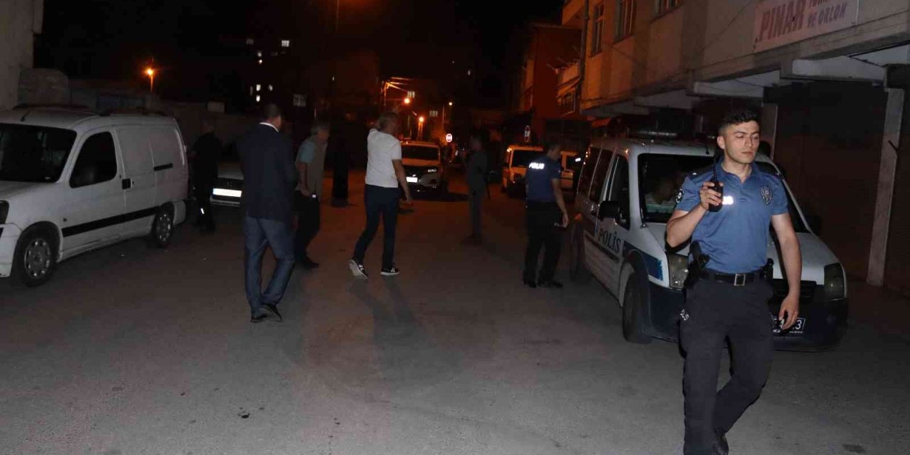 Kayseri’de hareketli gece! Etrafa rast gele ateş eden şahıs etkisiz hale getirildi