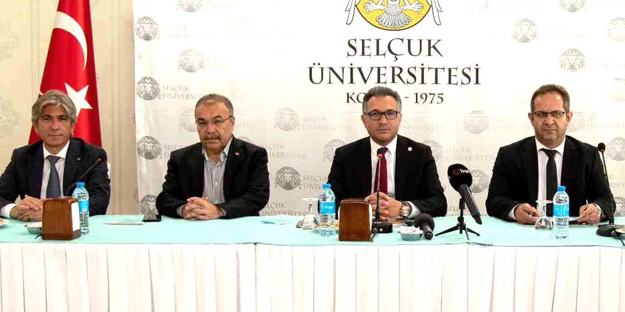 Konya Selçuk Üniversitesi'nin eğitim kalitesi YÖKAK tarafından akredite edilerek belgelendi