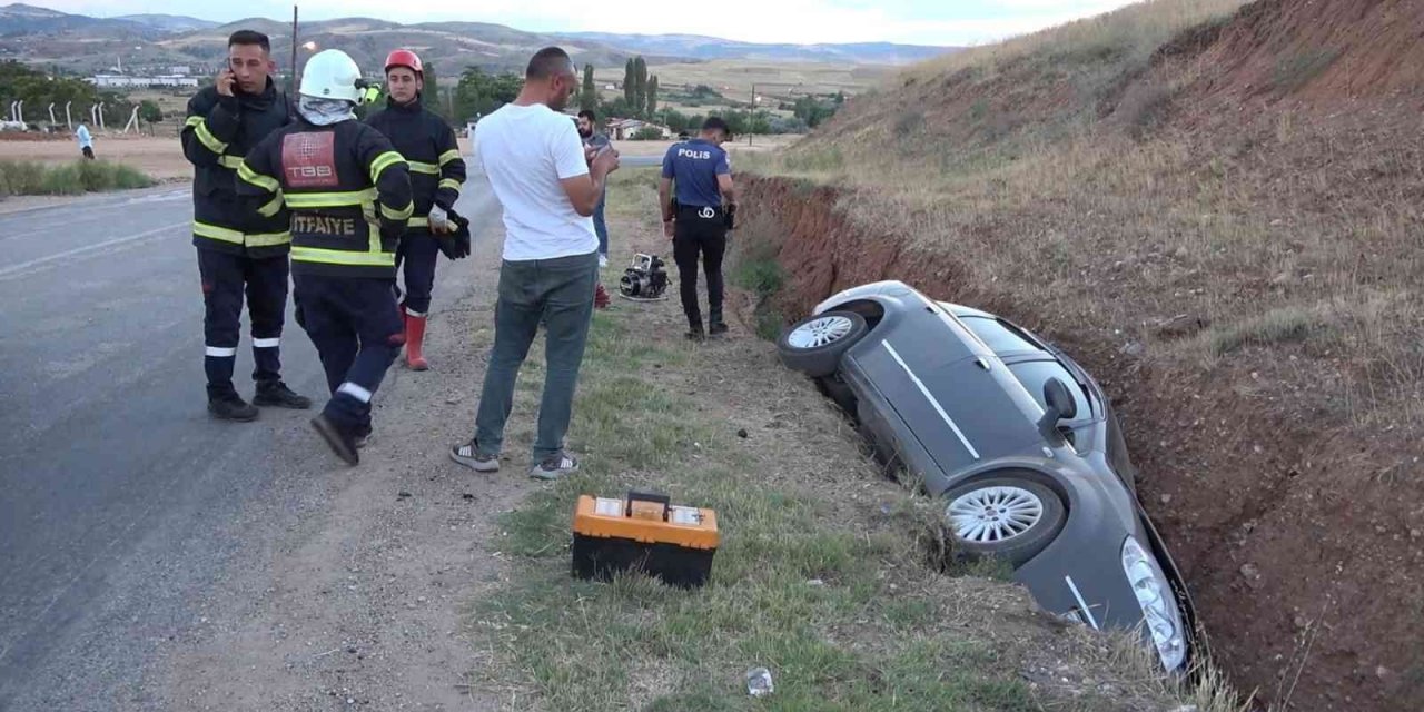 Kırıkkale'de şarampole devrilen otomobilin sürücücüsü yara almadan kurtuldu