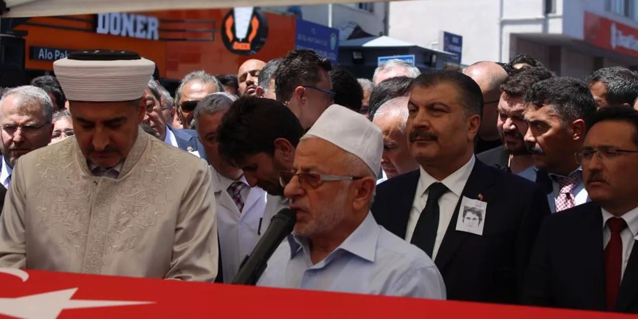 Doktor cinayetiyle ilgili suç içerikli paylaşımlar mercek altında