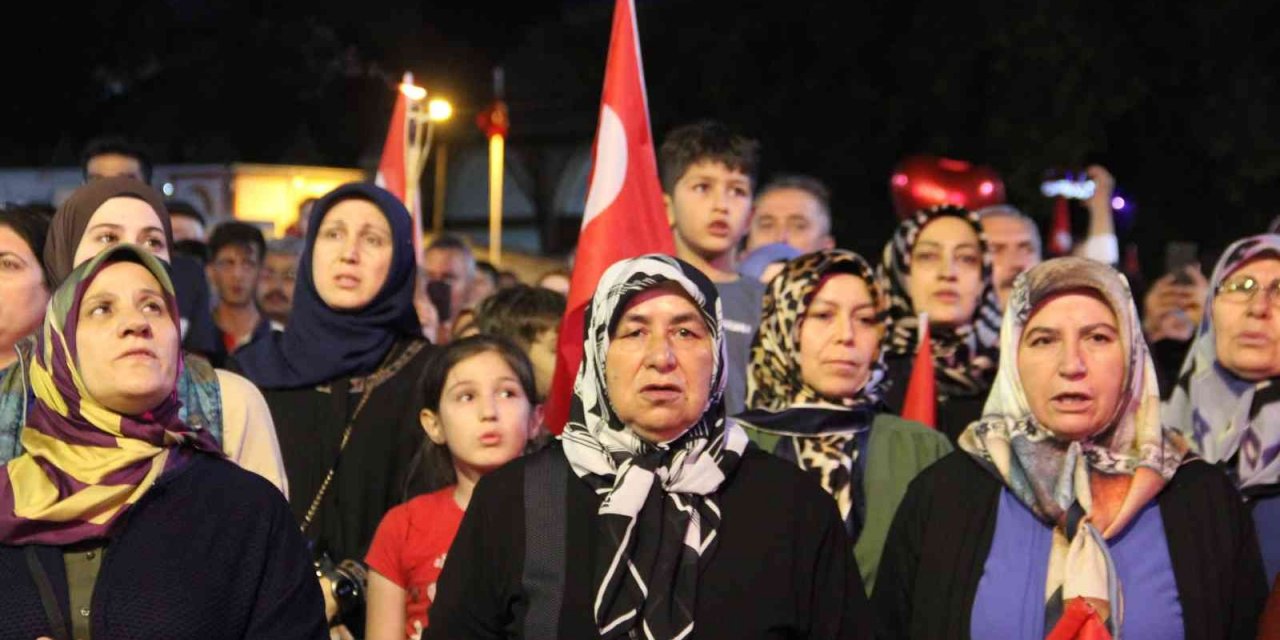 Karaman Aktekke 15 Temmuz Demokrasi Meydanı'nda tek yürek oldu