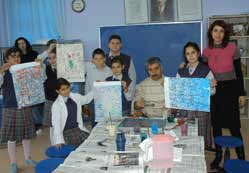 Esentepe öğrencileri ebru öğreniyor