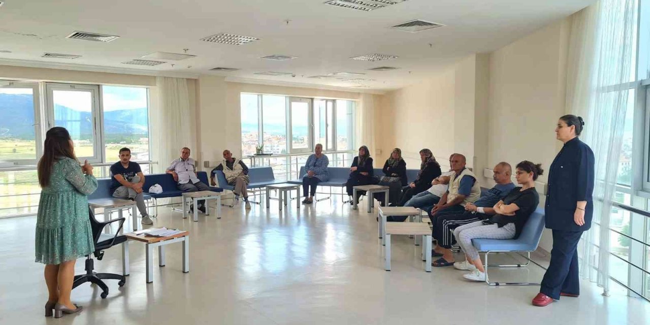 Konya Beyşehir'de Diyabet Okulu ikinci mezunları diplomalarını aldı