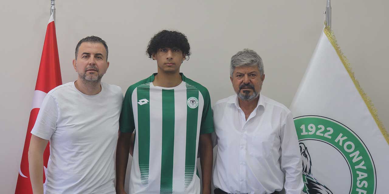 Yaşar Kavas 1922 Konyaspor ile sözleşme imzaladı