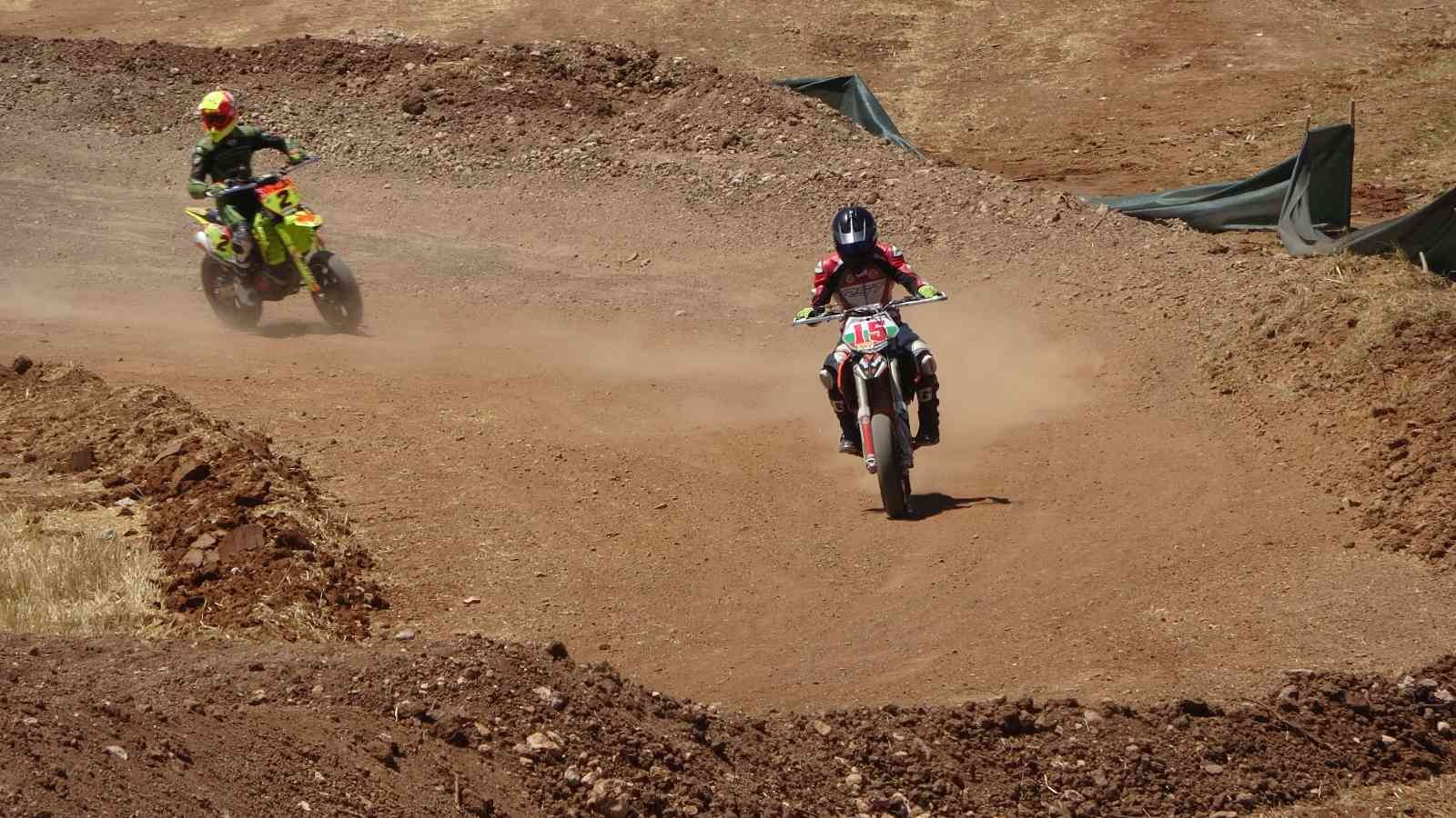 Türkiye Süpermoto Şampiyonası 2. ayak yarışları başladı