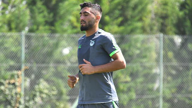 Konyasporlu futbolcu İstanbul ekibi ile anlaştı