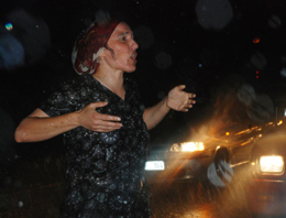 Rize'deki heyelanda can pazarı