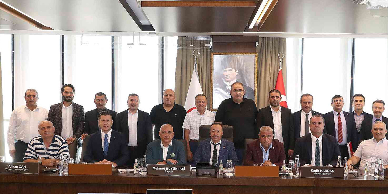 TFF 2 ve 3. Lig takımlarının kulüp başkanları Mehmet Büyükekşi’yi ziyaret etti