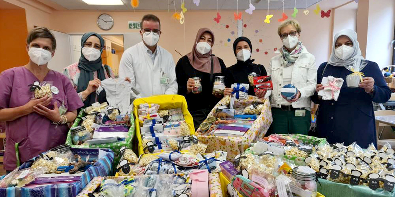 DİTİB Dortmund-Eving DİTİB Selimiye Camii kadınlar kolu çocuk kliniğine anlamlı ziyaret