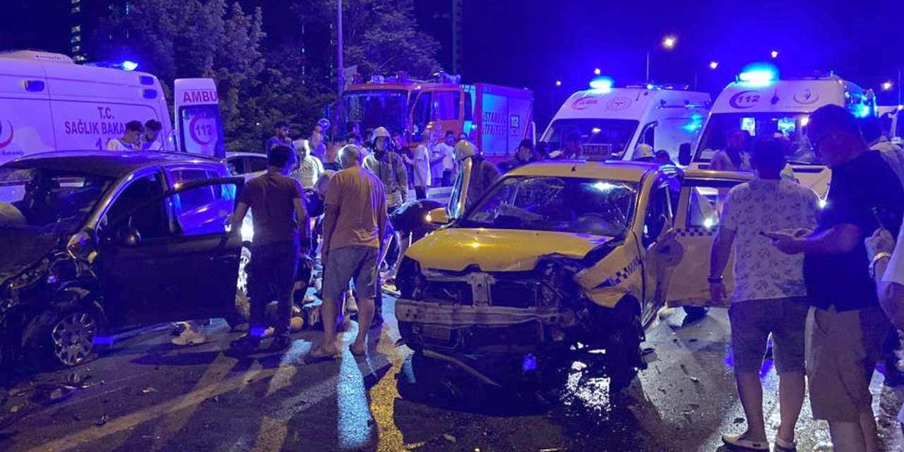 Navigasyonun ters yöne soktuğu otomobil dehşet saçtı! Ortalık savaş alanına döndü! 7 yaralı