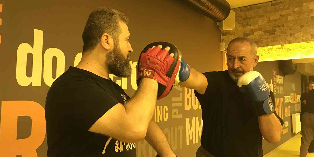 66 yaşındaki boksör sağlığını 50 yıldır yaptığı boksa borçlu